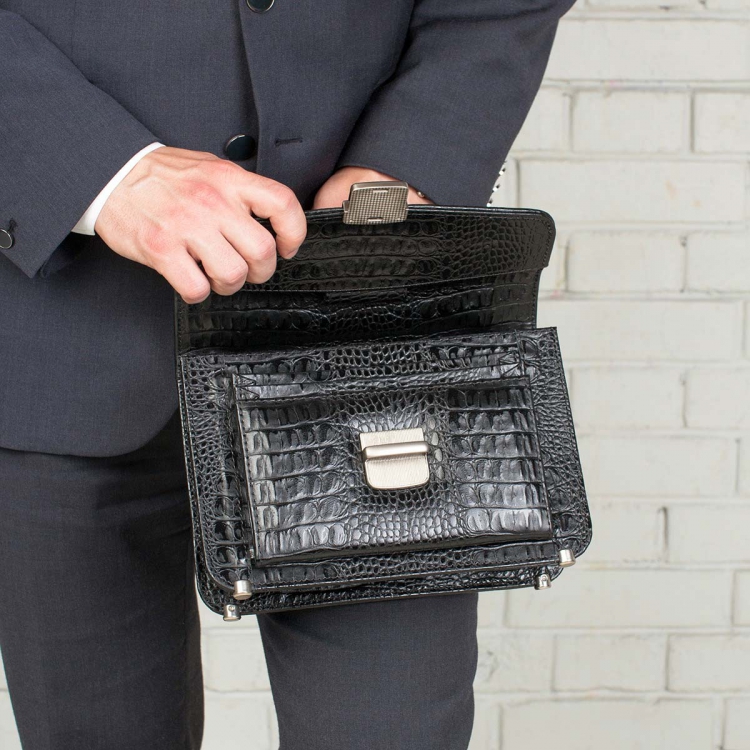 Стильная барсетка мужская из кожи под рептилию Clark Black Caiman